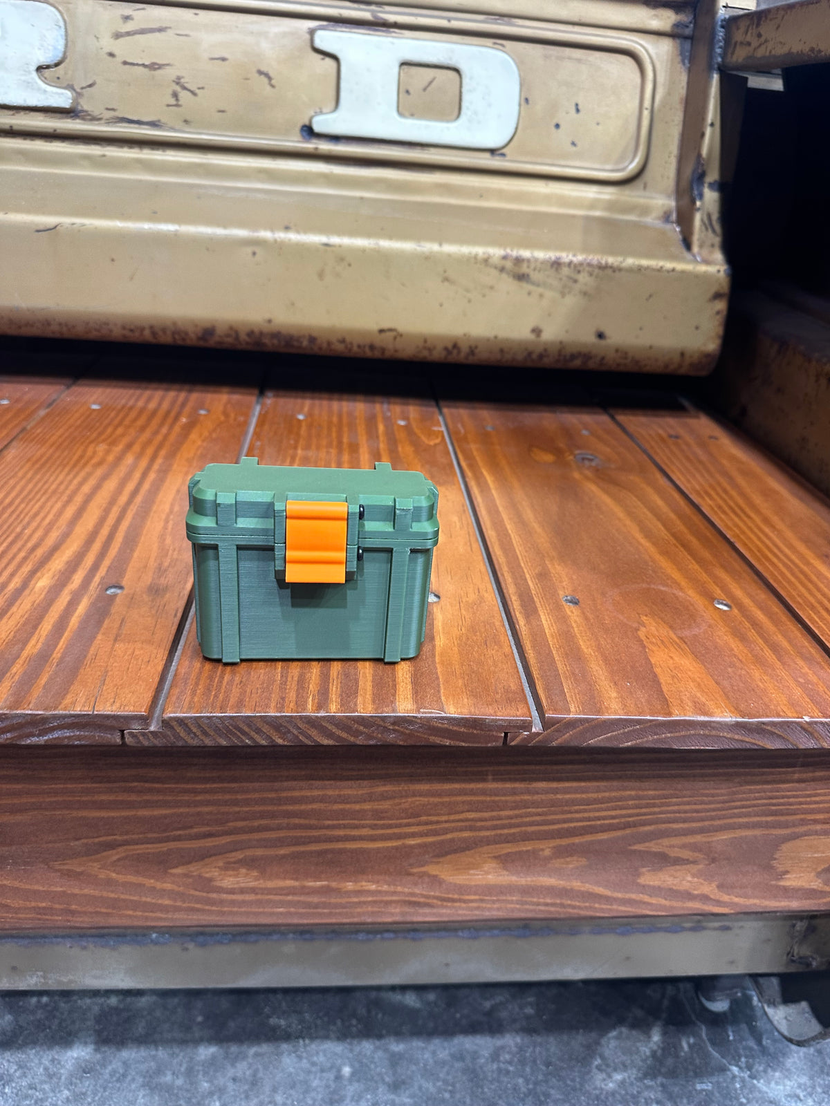 3D Printed Battery box- Universal Fit - 4 Slots