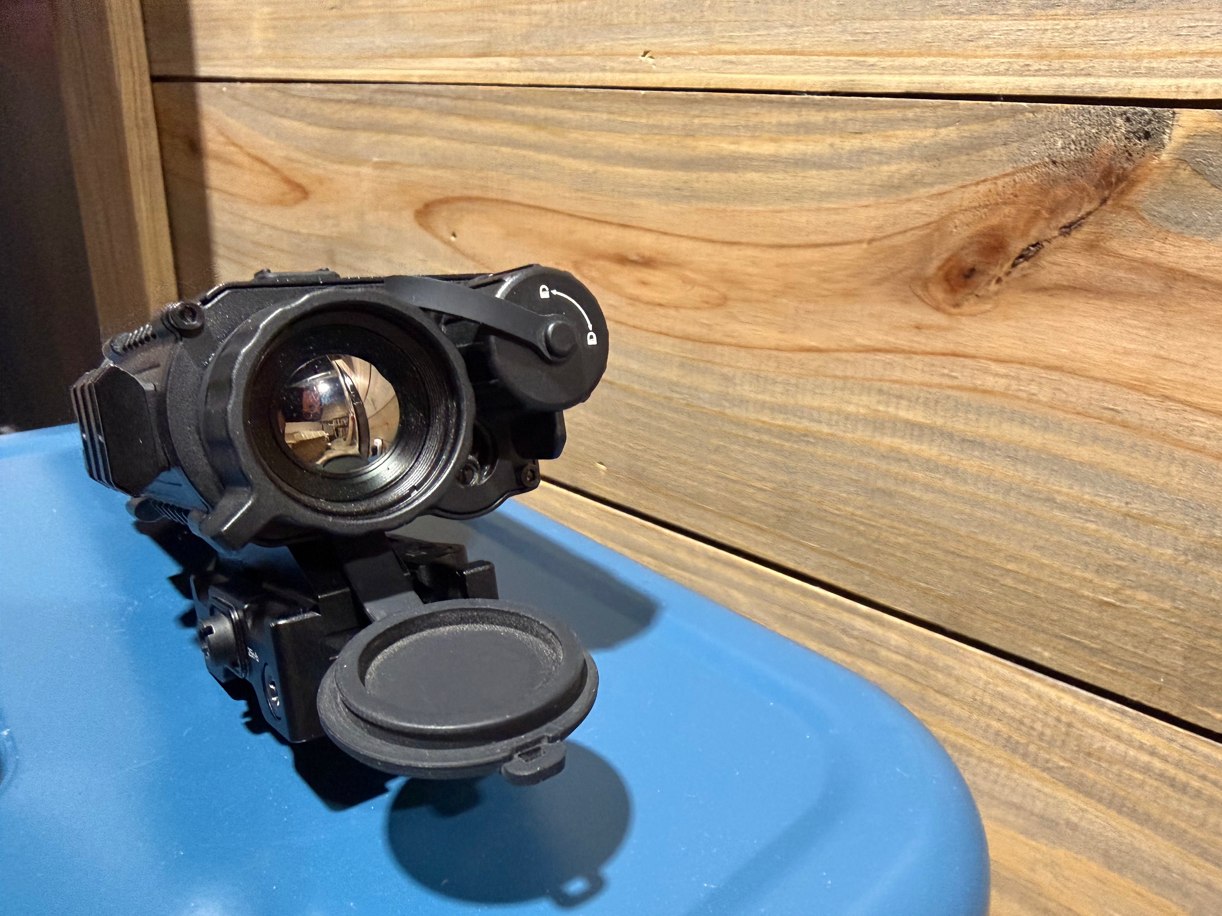 Zentron MEGA CQ25R 640 25mm F0.9 4-in-1 Thermal System - Black - Store Demo