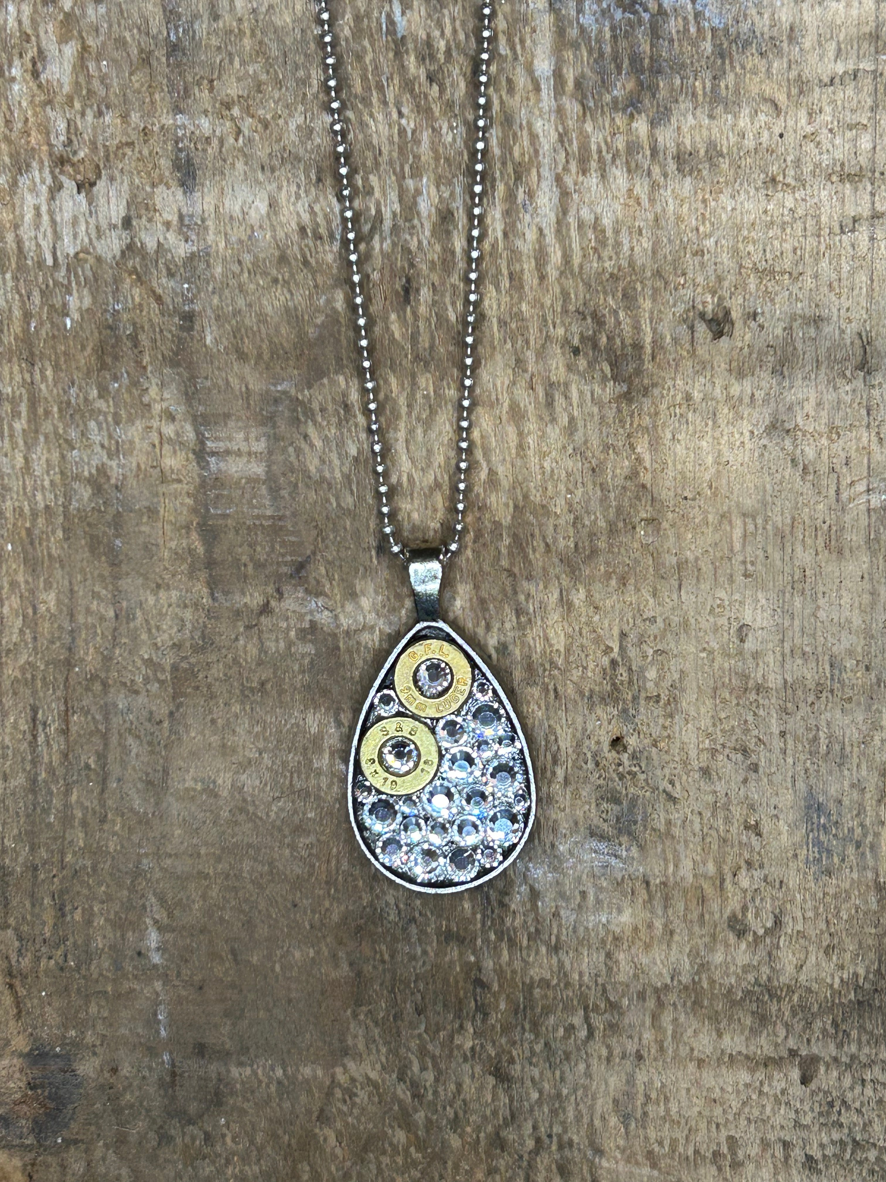 Teardrop Necklace - Pretty Hunter