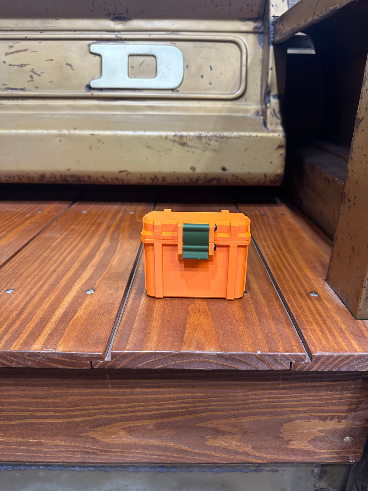 3D Printed Battery box- Universal Fit - 4 Slots
