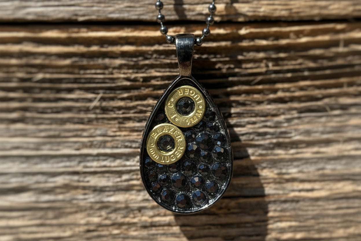 Teardrop Necklace - Pretty Hunter