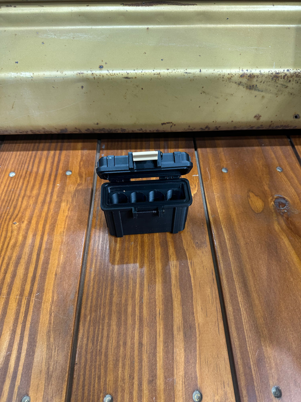 3D Printed Battery box- Universal Fit - 4 Slots