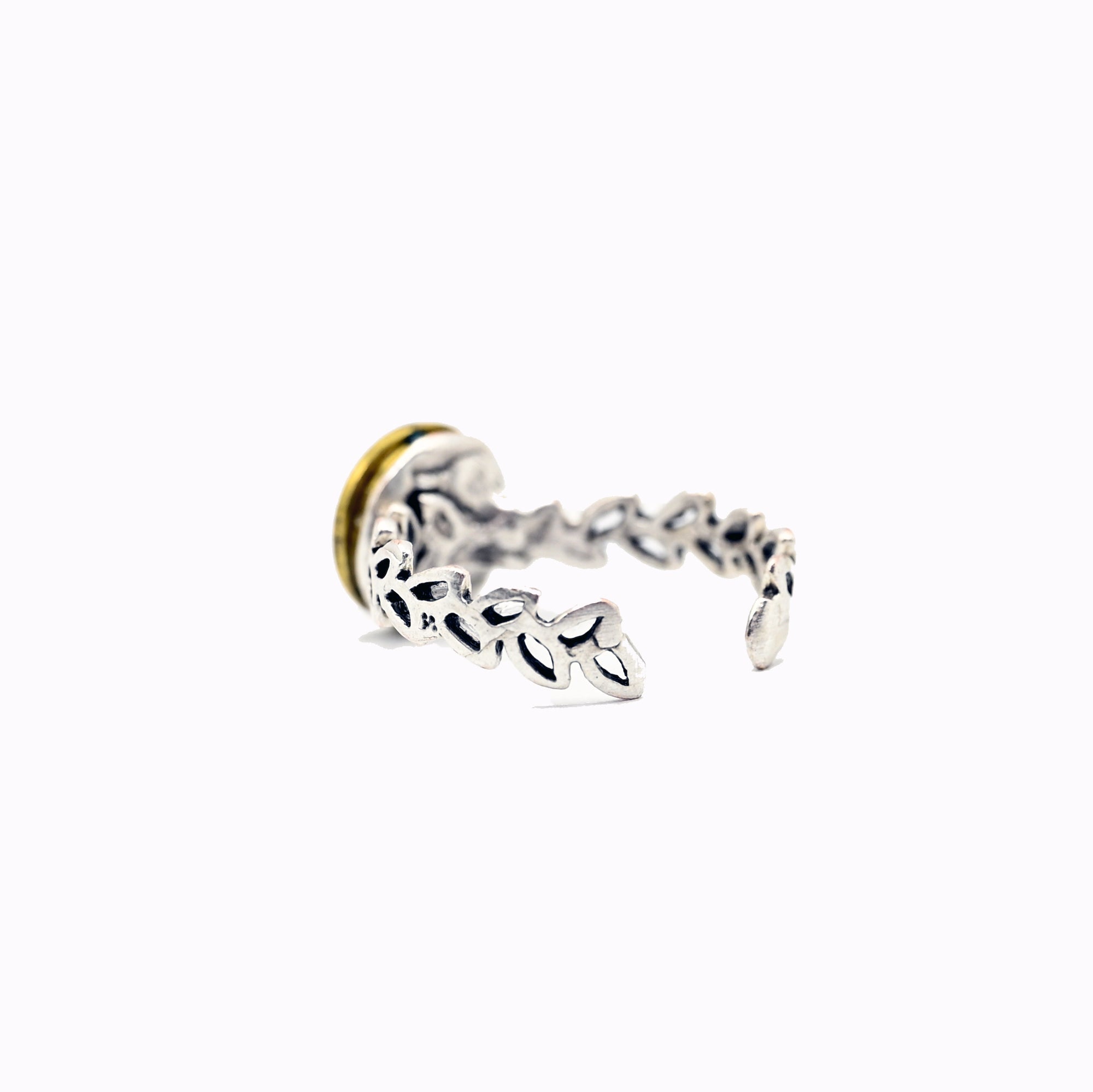Delicate Ring - Pretty Hunter