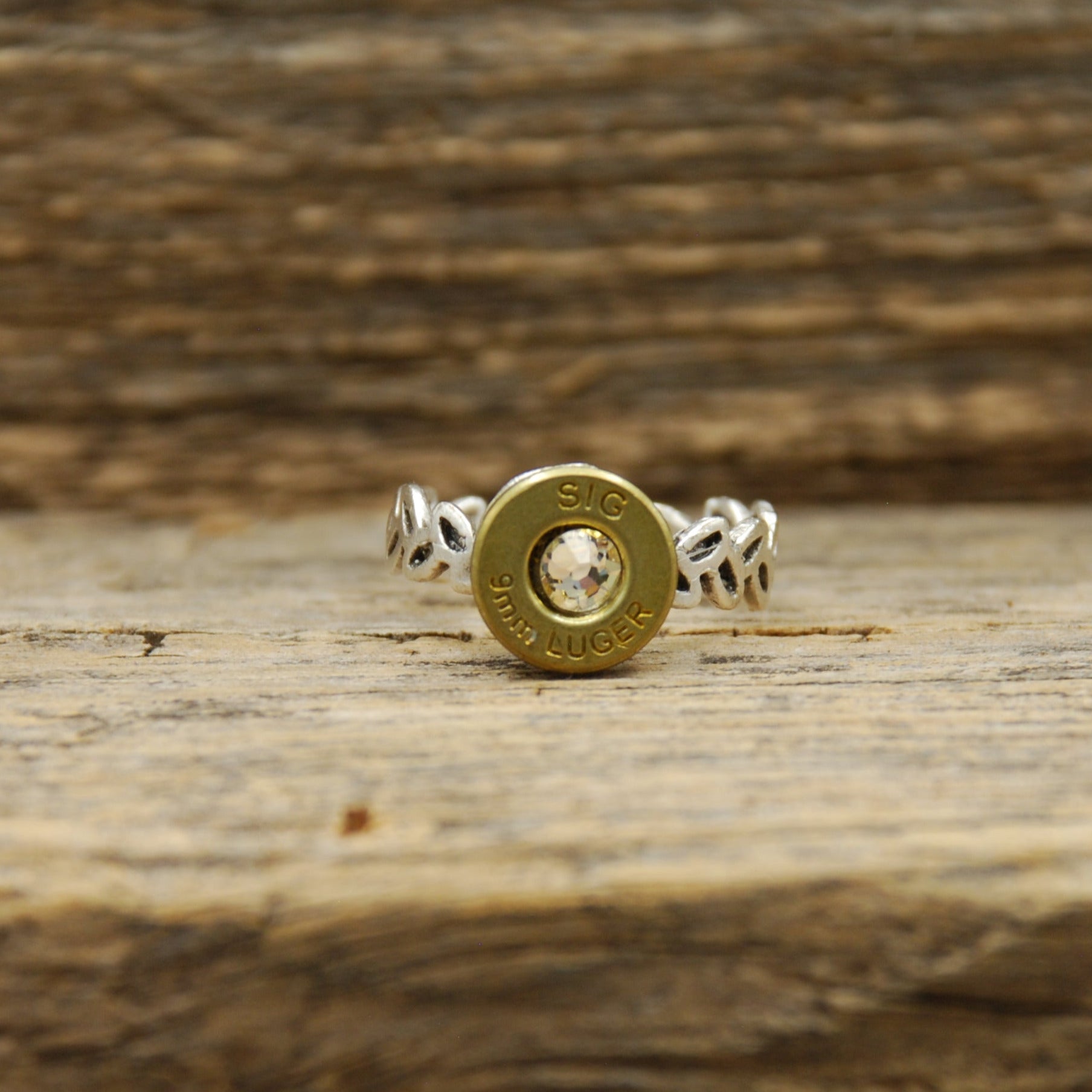 Delicate Ring - Pretty Hunter