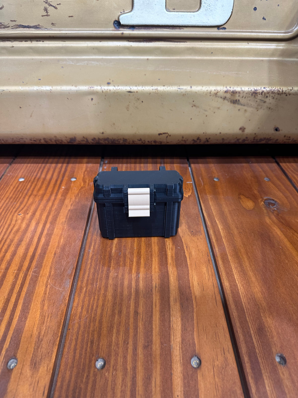 3D Printed Battery box- Universal Fit - 4 Slots