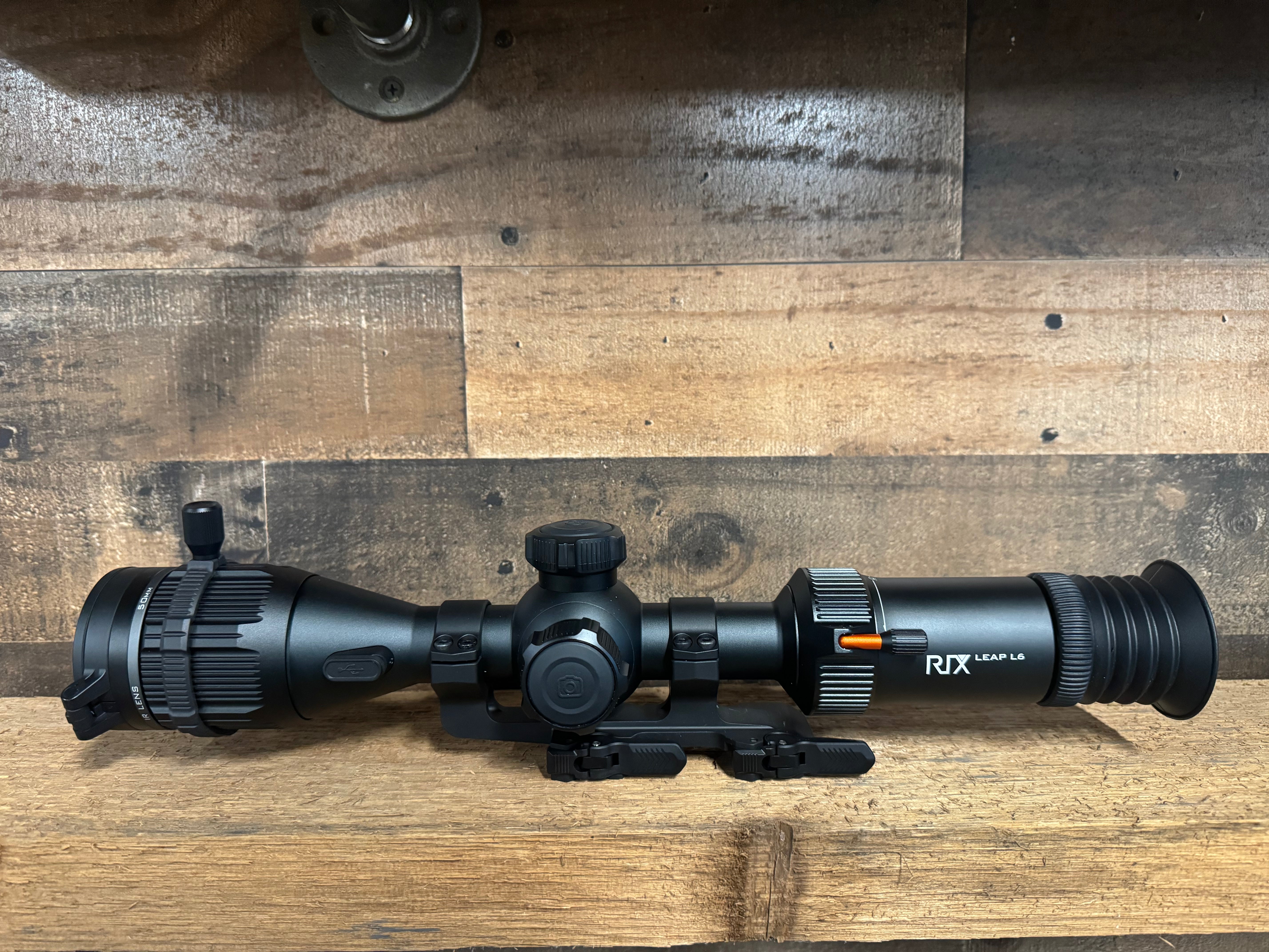 RIX Optics Leap L6 50-640 with QD mount- Store Demo