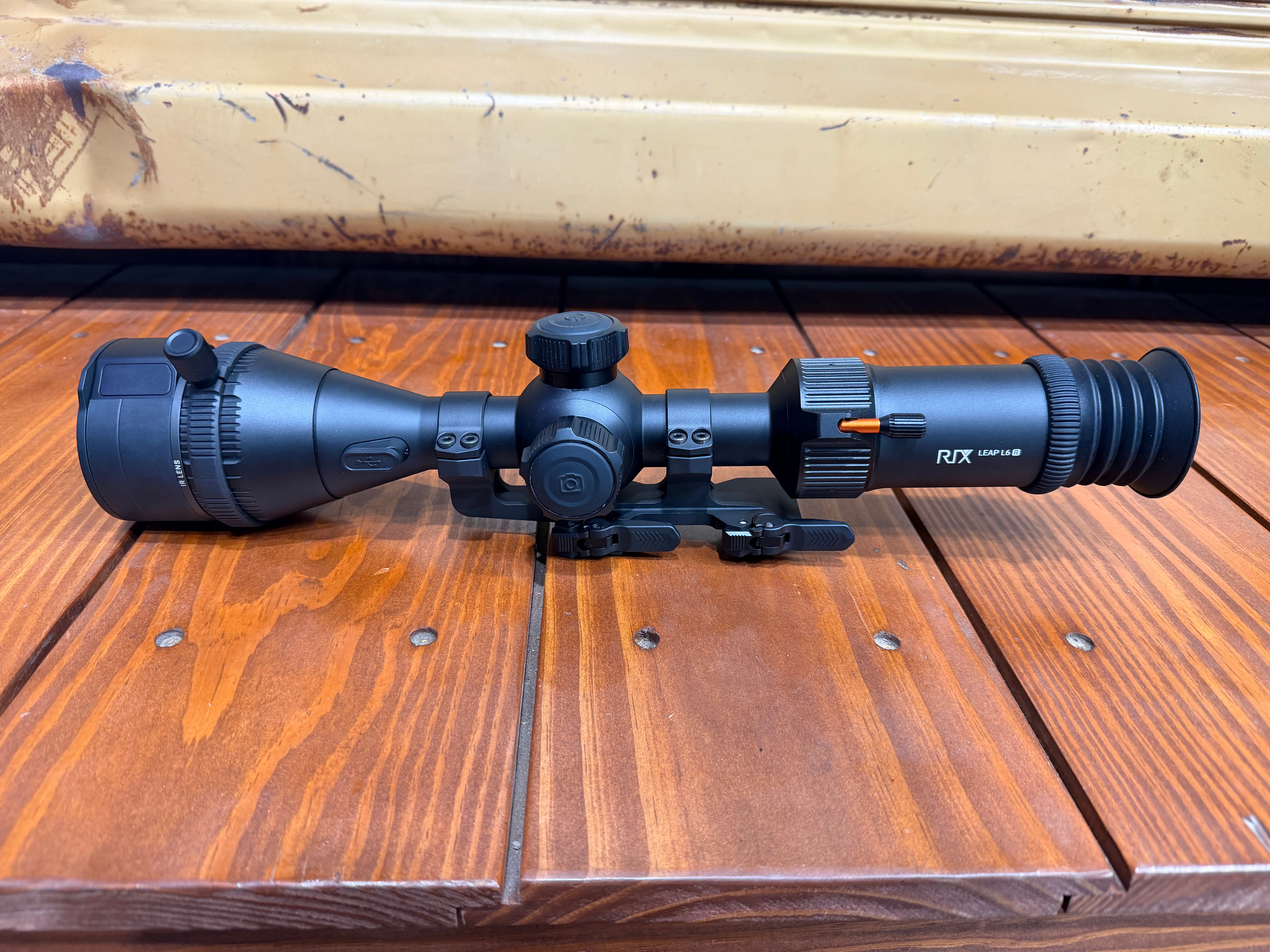 RIX Optics Leap L6R 50-640- Used Unit