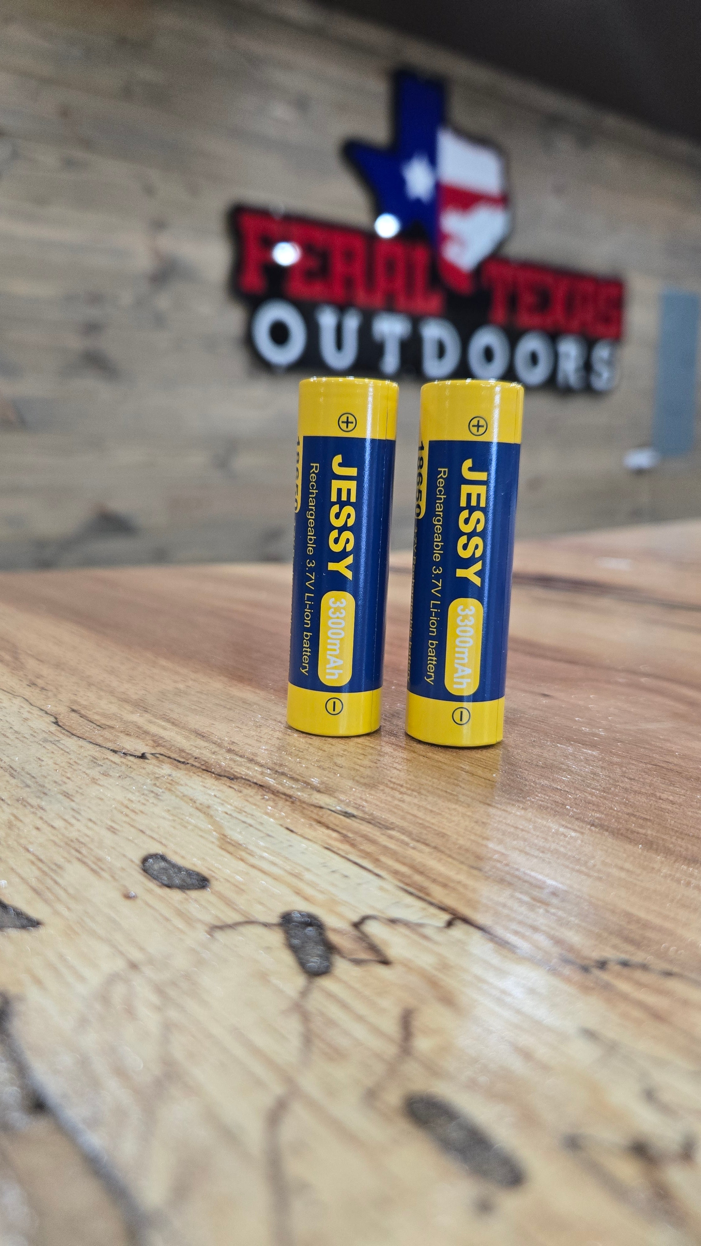 JESSY (2) 18650 Rechargeable Lithium Batteries